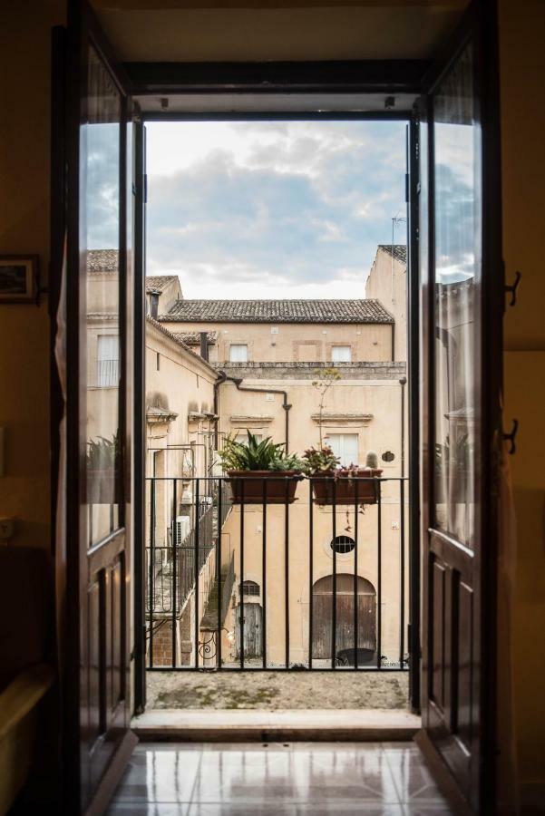 Casa Di Marco Palazzo Astuto Daire Noto Dış mekan fotoğraf